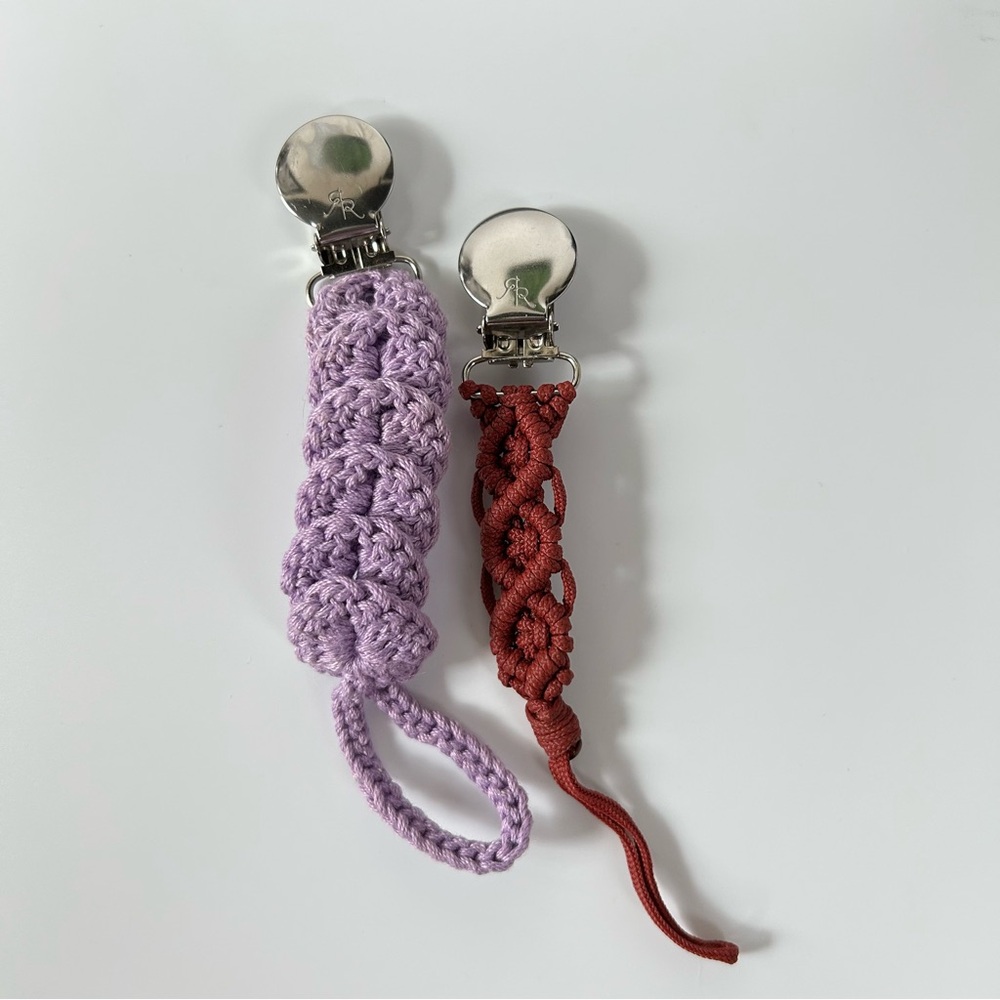 Set of 2 Ryan and Rose Macrame Cutie Clips Red & purple